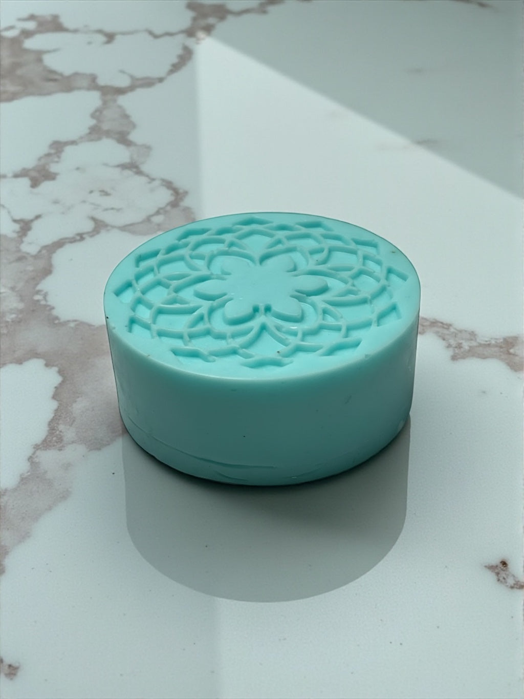 Blue Serenity Bar – Calming Soap with White Clay, Honey & Sweet Almond Oil