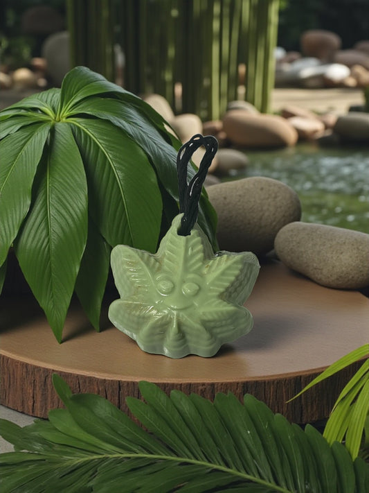 Handmade Green Leaf Soap | Neem & Aloe, Citrus Exfoliating Soap